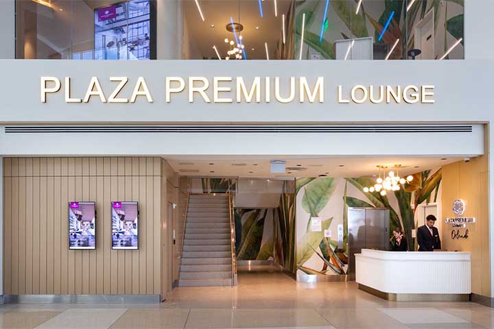 Sala VIP Plaza Premium Lounge no Terminal C no aeroporto internacional de Orlando