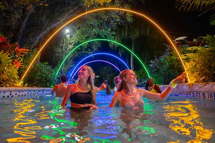 aquaglow-aquatica