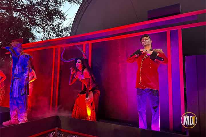 howl-o-scream-show-busch-gardens