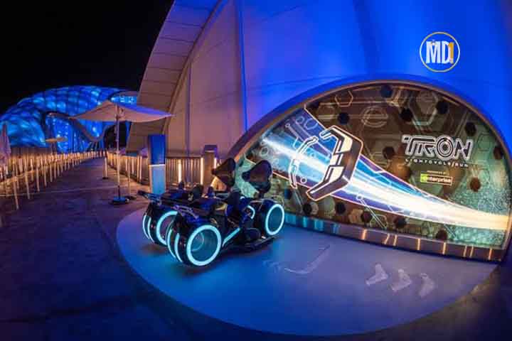 tron-lightcycle-run-magic-kingdom