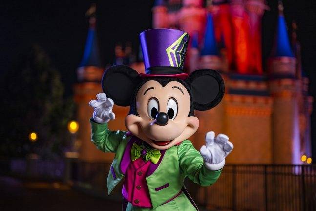 Mickey-MNSSHP-md1-orlando