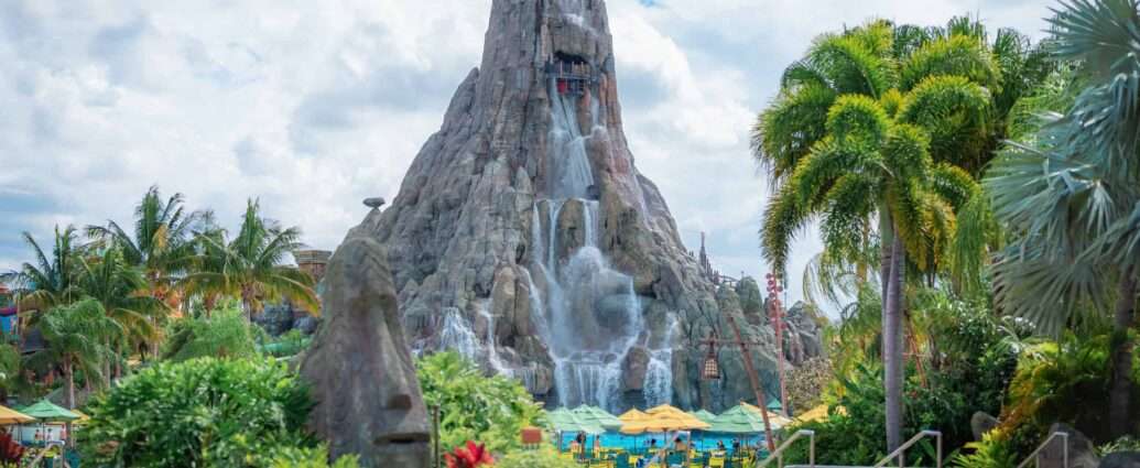 volcano-bay-cashless-universal-orlando