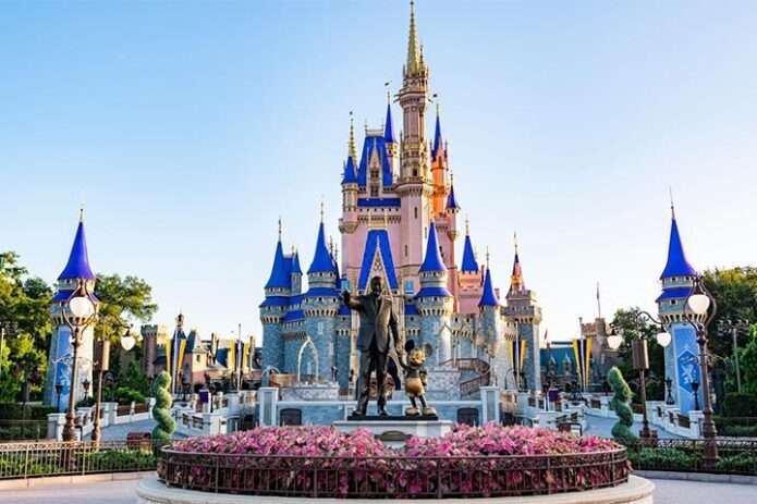 extended-evening-hours-disney